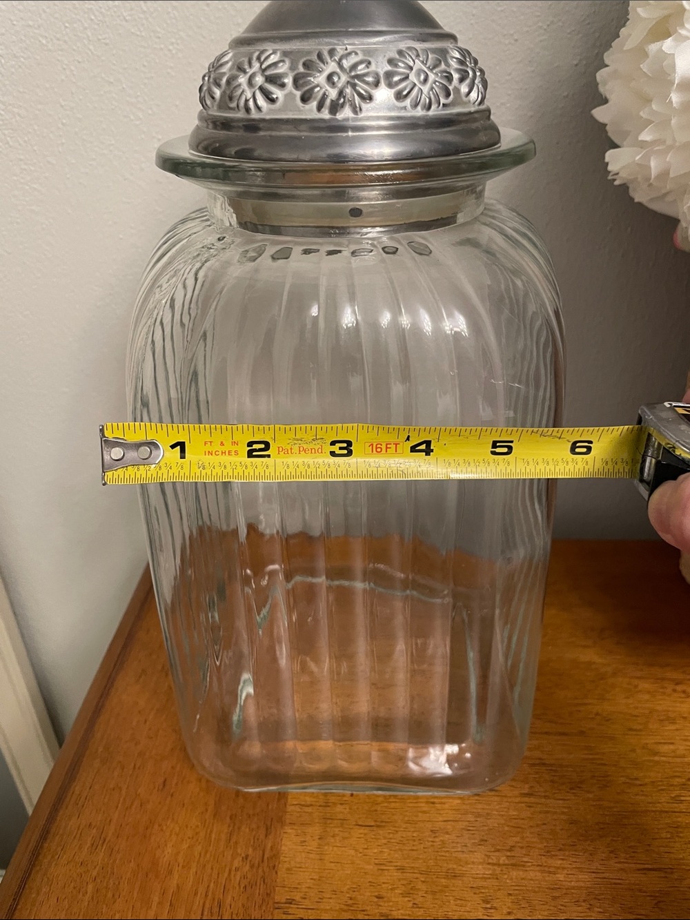 Large Ribbed Clear Glass Apothecary Jar Canister with Decorative Pewter Lid - Picture 11 of 14